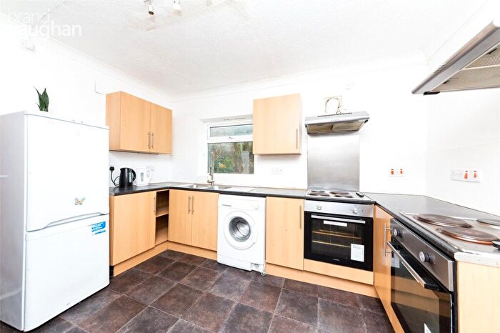 6 Bedroom Semi-Detached House To Rent In Norwich Drive, Brighton, BN2