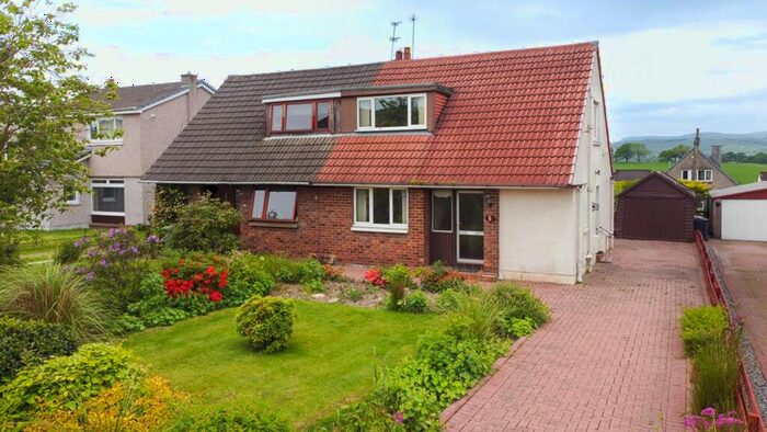 3 Bedroom Semi-Detached House For Sale In Poplar Drive, Kirkintilloch, G66