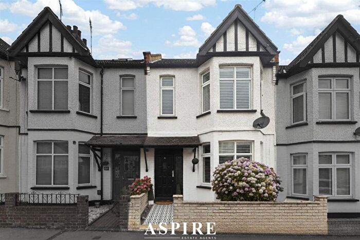 3 Bedroom Terraced House For Sale In Fleetwood Avenue, Westcliff-On-Sea, SS0