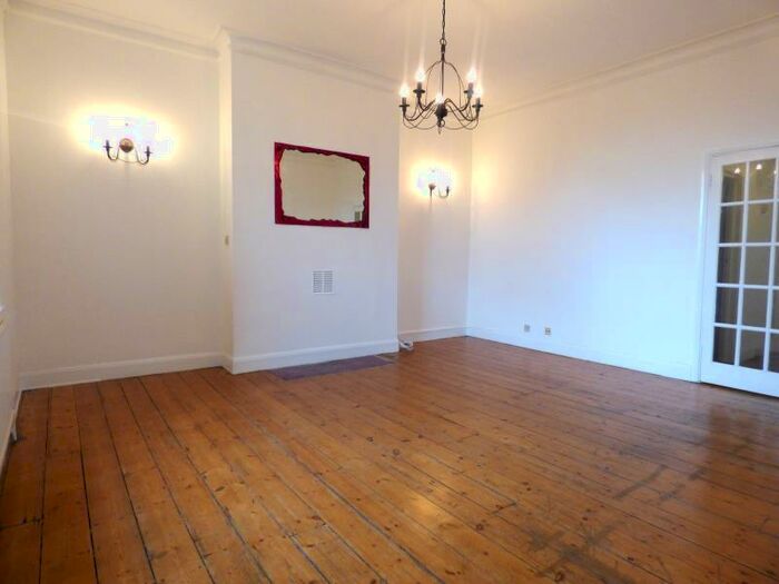 2 Bedroom Flat To Rent In Highland Road, SE19