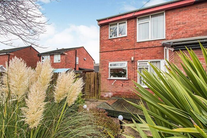 1 Bedroom Maisonette To Rent In Chalner Avenue, Morley, Leeds, West Yorkshire, LS27