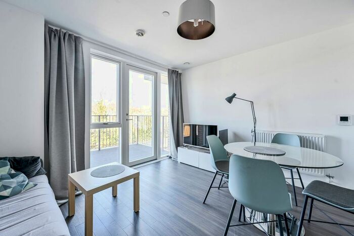 1 Bedroom Maisonette To Rent In Adenmore Road, Catford, London, SE6