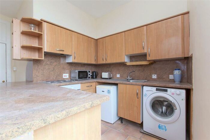 3 Bedroom Apartment To Rent In Johnston Terrace, Old Town, Edinburgh, EH1