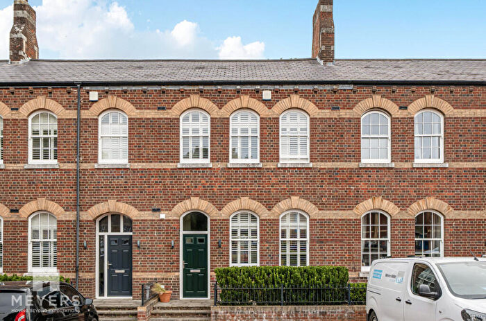 2 Bedroom Terraced House For Sale In Barrack Road, Dorchester, DT1