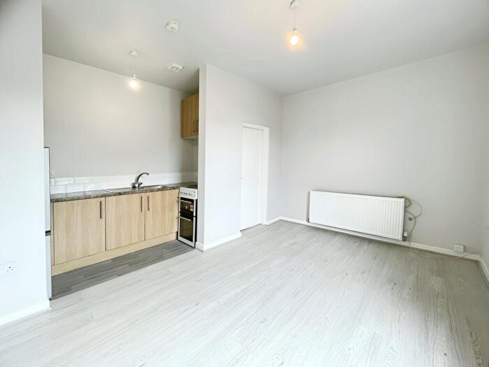 1 Bedroom Flat To Rent In Grenville Street, Stockport, Greater Manchester, SK3
