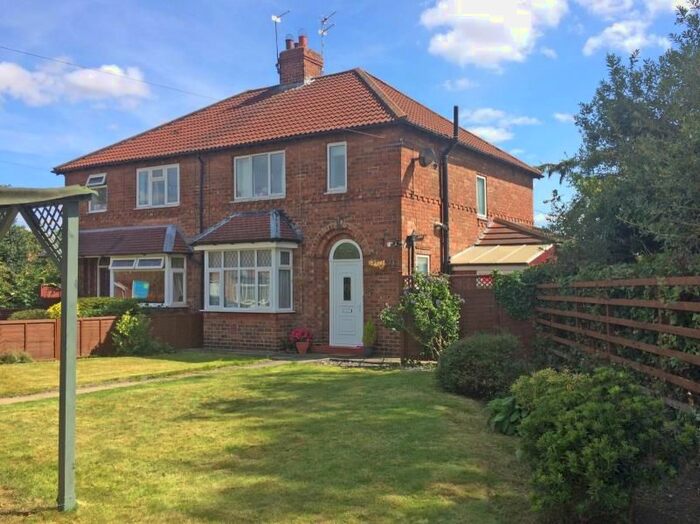3 Bedroom Semi-Detached House To Rent In Cornborough Avenue, York YO31