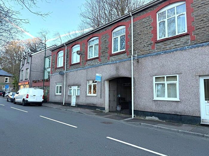 2 Bedroom Flat To Rent In High Street, Llanhilleth, Abertillery, NP13