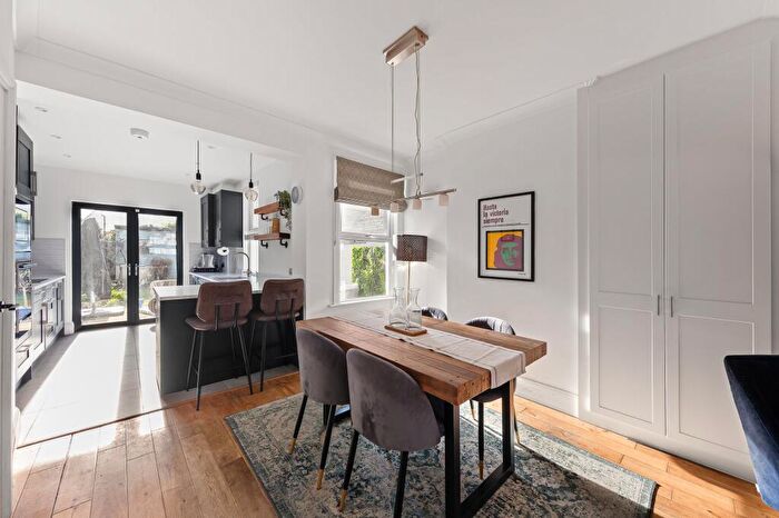 3 Bedroom Terraced House For Sale In Cranbrook Road, Thornton Heath, CR7