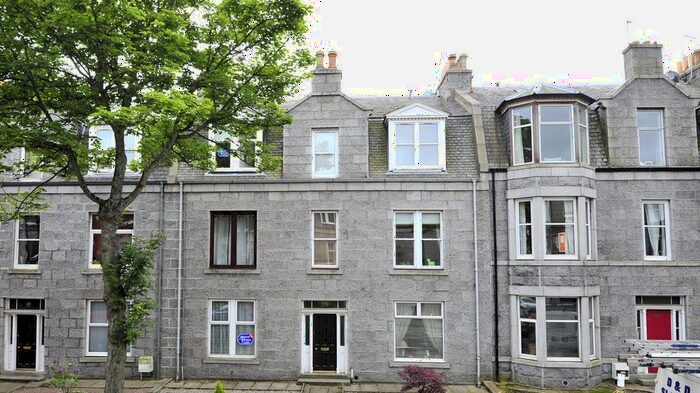 2 Bedroom Flat To Rent In Ground Floor Left, Union Grove, Aberdeen, AB10