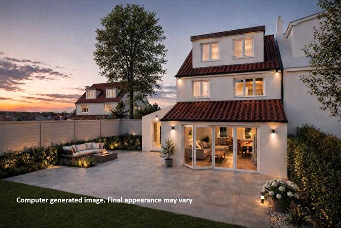 5 Bedroom Semi Detached House For Sale In East Moor Crescent, Roundhay, Leeds, LS8