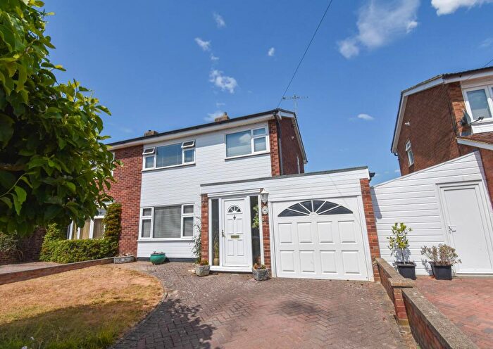 3 Bedroom Semi-Detached House For Sale In Highbury Grove, Clapham, MK41
