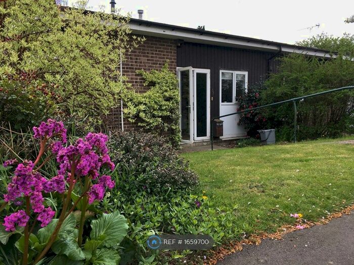 3 Bedroom Bungalow To Rent In Headcorn Drive, Canterbury, CT2