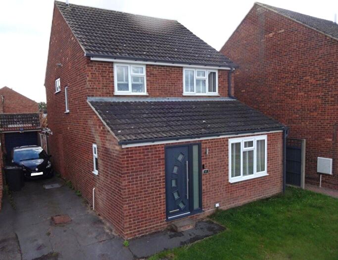 4 Bedroom Detached House For Sale In Bidwell Hill, Houghton Regis, Dunstable, Bedfordshire, LU5