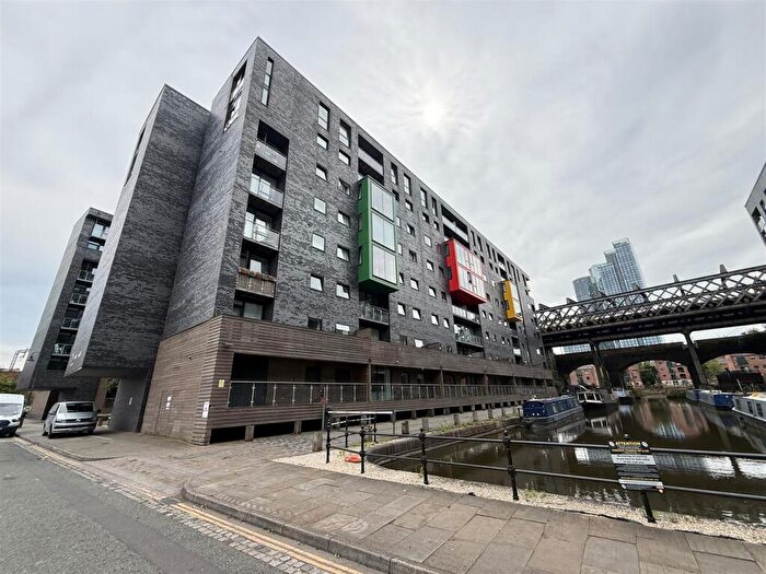 2 Bedroom Apartment For Sale In Potato Wharf, Manchester, M3