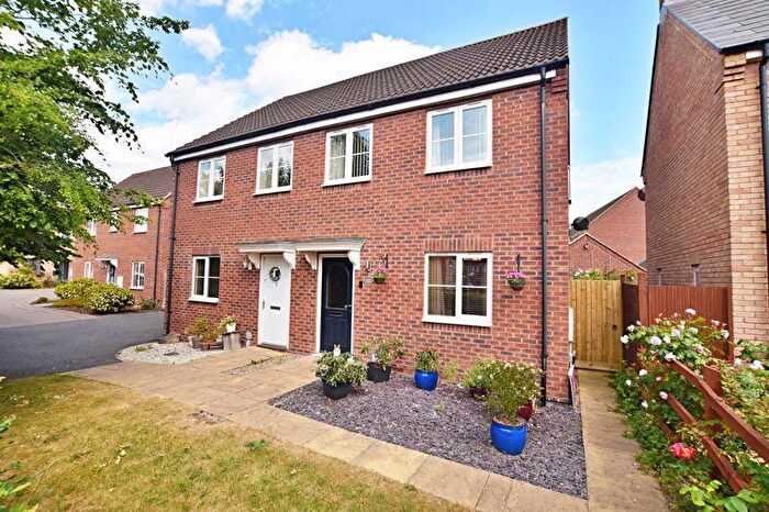 3 Bedroom Semi-Detached House For Sale In Rosemary Drive, Witham St. Hughs, Lincoln, LN6