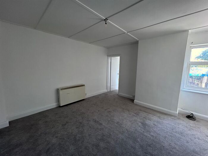 1 Bedroom Flat To Rent In Halfway Street, Sidcup, DA15