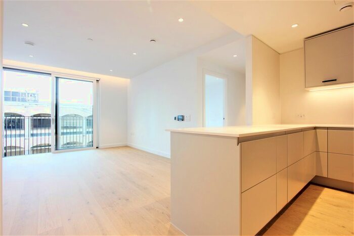 1 Bedroom Flat To Rent In Signature House, Jubilee Walk, London, WC1X