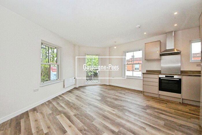 1 Bedroom Flat To Rent In London Road, Kingston Upon Thames, KT2