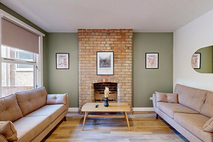 6 Bedroom House To Rent In Harrington Drive, NG7