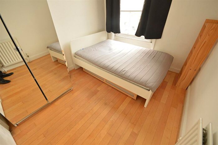 2 Bedroom Flat To Rent In Caledonian Road, London, N1