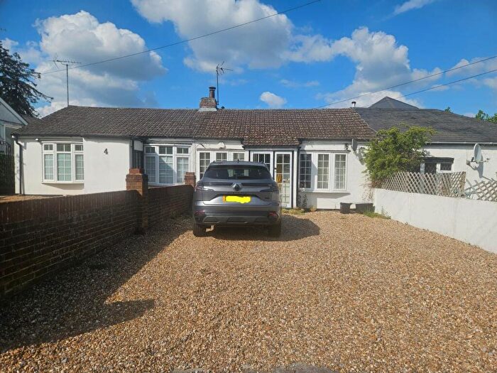 3 Bedroom Terraced House To Rent In Colemans Moor Lane, Woodley, Reading, Berkshire, RG5