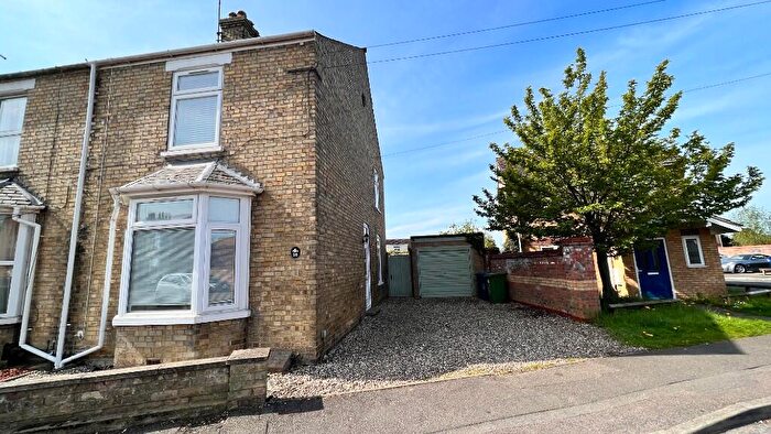 3 Bedroom Semi Detached House For Sale In Gaul Road, March, Cambridgeshire, PE15