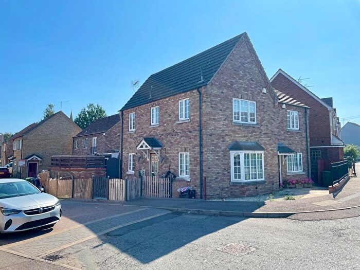 3 Bedroom Semi-Detached House For Sale In Steeple View, Wisbech, PE13
