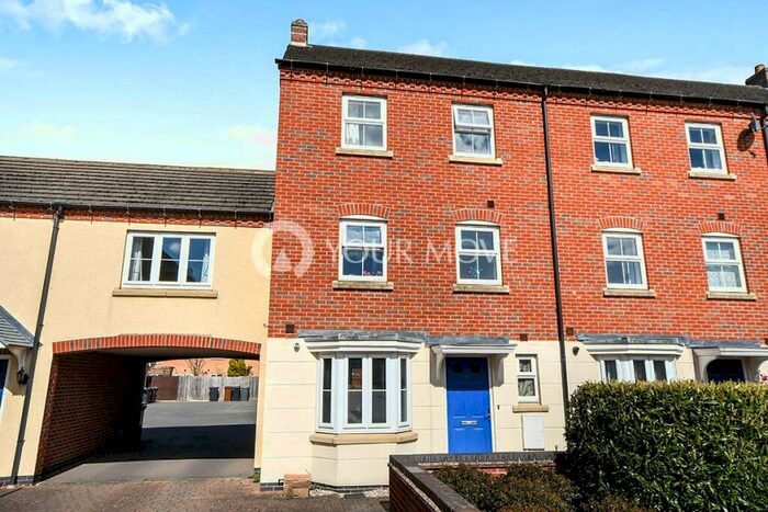 4 Bedroom End Of Terrace House To Rent In Moorhen Close, Witham St. Hughs, Lincoln, Lincolnshire, LN6