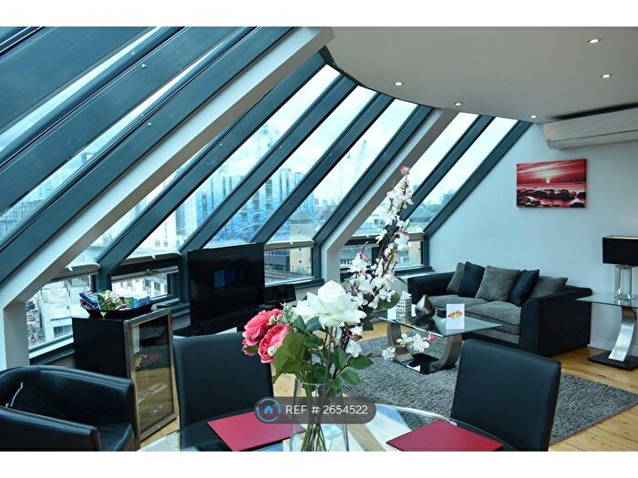 2 Bedroom Flat To Rent In Creative House, London, SW8