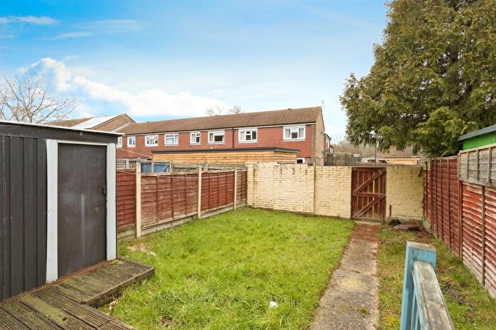 3 Bedroom Terraced House For Sale In Brettingham Close, Crawley, RH11