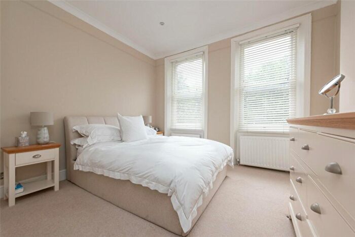 3 Bedroom Apartment To Rent In Brondesbury Road, London, NW6