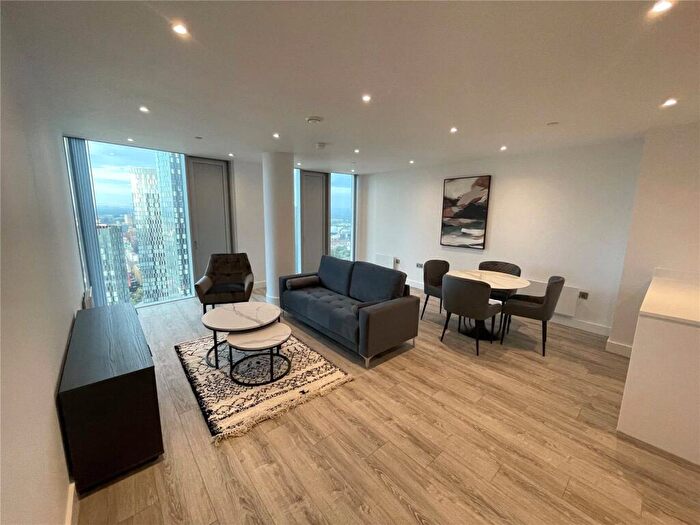 3 Bedroom Apartment To Rent In Thr, Silvercroft Street, Manchester, M15