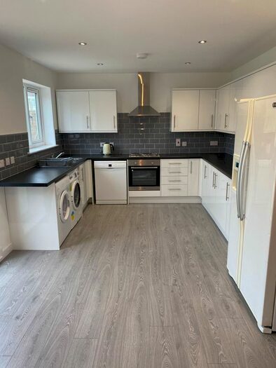 5 Bedroom Semi-Detached House To Rent In Bulan Road, Oxford, OX3