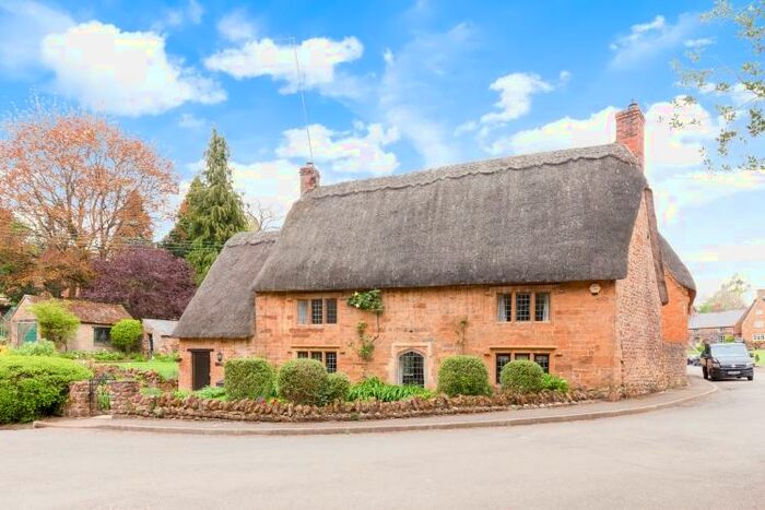 3 Bedroom Cottage To Rent In Dark Lane, Wroxton, OX15