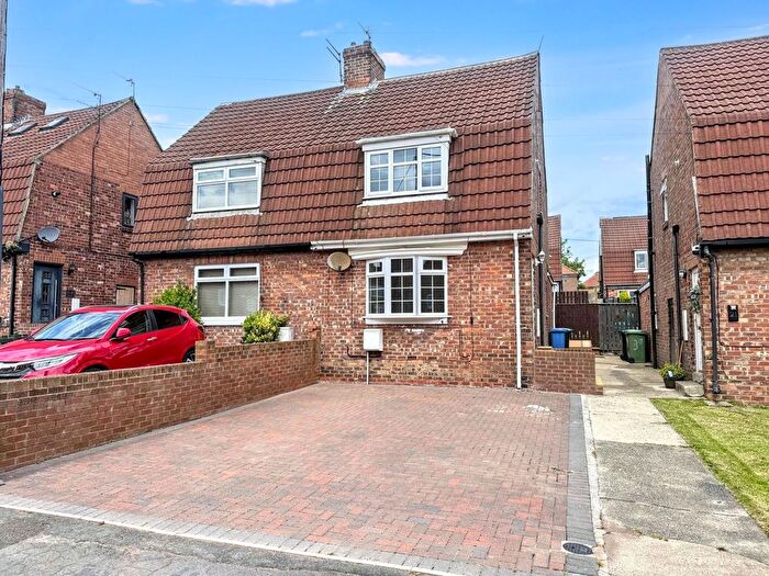 2 Bedroom Semi-detached House For Sale In Forster Square, Wingate, TS28