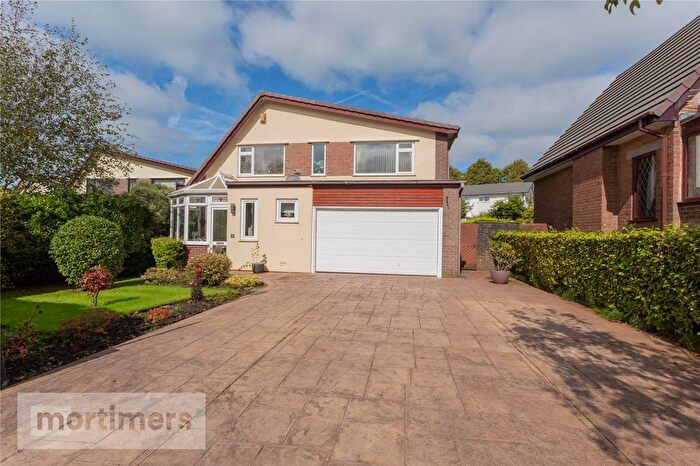 4 Bedroom Detached House For Sale In Brundhurst Fold, Mellor, Blackburn, Lancashire, BB2