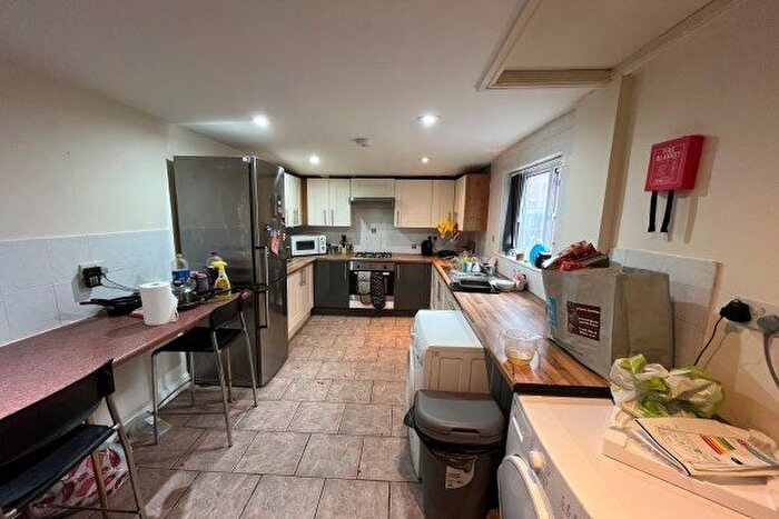 5 Bedroom Property To Rent In Furness Road, Manchester, M14