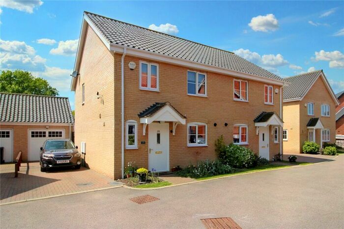 3 Bedroom Semi-Detached House For Sale In Picton Close, Poringland, Norwich, Norfolk, NR14