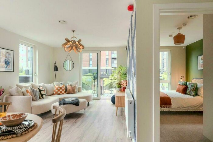 2 Bedroom Apartment For Sale In Railings, Middlewood Locks, M5