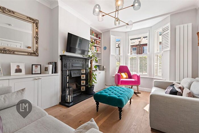 4 Bedroom Property For Sale In Standen Road, London, SW18