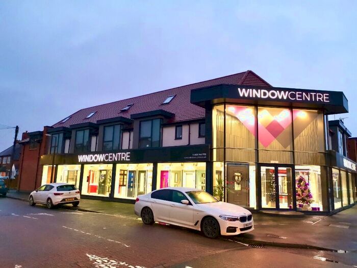 2 Bedroom Flat To Rent In Cranmore Road, Shirley, Solihull, B90