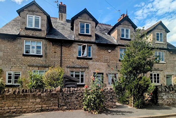 3 Bedroom Character Property For Sale In High Street, Swayfield, Grantham, NG33