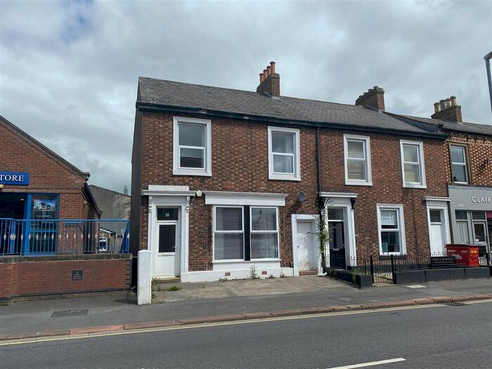 3 Bedroom Semi-Detached House To Rent In Warwick Road, Carlisle, CA1