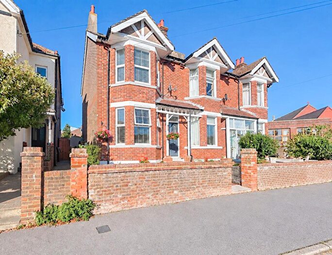 3 Bedroom Semi-Detached House For Sale In Havelock Road, Bexhill, TN40