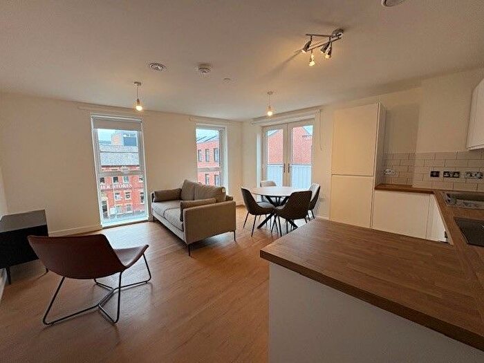 2 Bedroom Property To Rent In Deansgate Gardens, Bolton, BL1