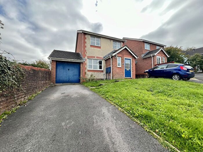 3 Bedroom Detached House For Sale In Parc Yr Odyn, Johnstown, Carmarthen, SA31