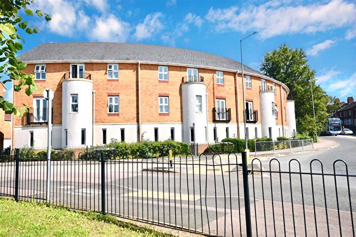 2 Bedroom Apartment To Rent In Woodcroft Way, Kettering, NN15