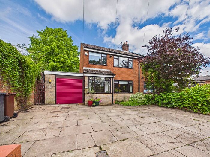 3 Bedroom Semi Detached House For Sale In Bickershaw Lane, Abram, Wigan, WN2