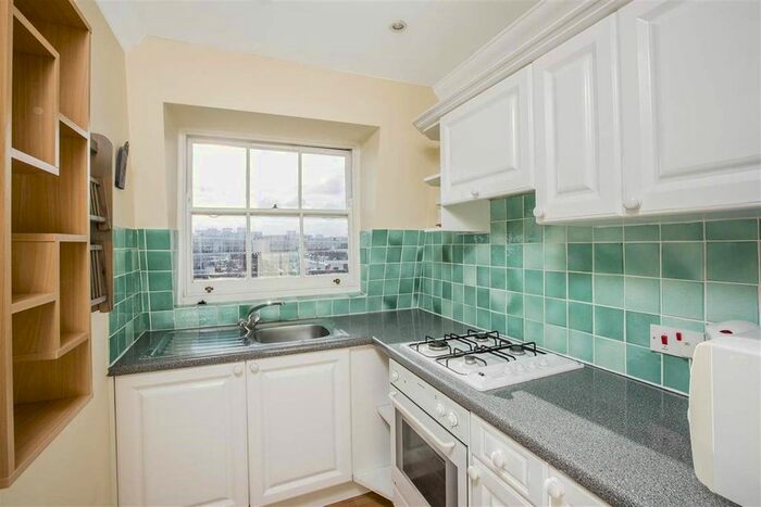 2 Bedroom Flat To Rent In St George's Drive, Pimlico, London, SW1V