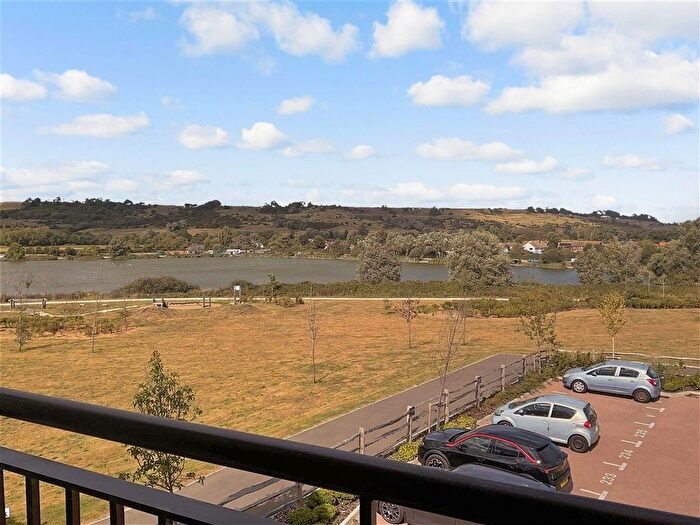 2 Bedroom Flat For Sale In Maycock Place, Hythe, Kent, CT21